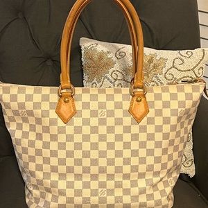 Louis Vuitton Damier Azur Saleya MM